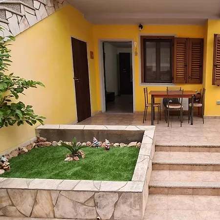 Casa Lory Hébergement de vacances SantʼAntìoco